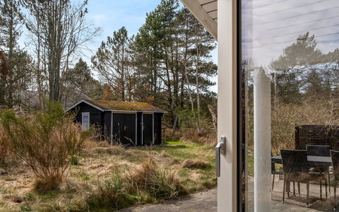 Botwith - 2.8Km from the Sea: Mobilia, Legna, Interior Design, Pavimentazione, Pavimento, Sedia, Camera, Soffitto, Soggiorno, Appartamento