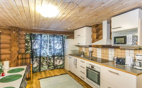 Villa Vilho: Legna, Villetta, Casa, Casa, Porta, Latifoglie, Edifici Giardino, Color Legno, Log Cabin, Plank
