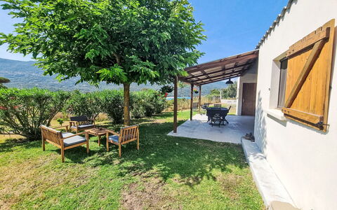 Calcatoggio 600: Shade, Villetta, Giardino, Backyard, Prato, Cortile, Landscaping, Agriturismo, Edifici Giardino, Struttura Esterna