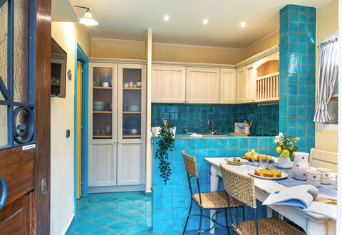 Suite la Torre: Interior Design, Pavimentazione, Mobilia, Cucina, Pavimento, Controsoffitto, Soffitto, Camera, Illuminazione, Cabinetry