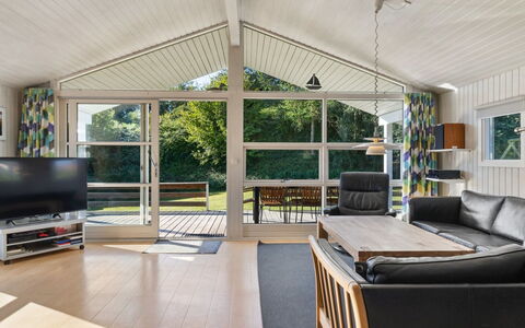Sybil - 350M from the Sea: Tetto, Casa, Porta, Villetta, Shade, Raccordo, Cortile, Estate, Backyard