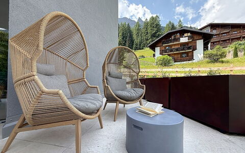 Domus Canazei: Mobilia, Sedia, Mobili Da Esterno, Di Vimini, Materiali Naturali, Soggiorno, Design, Bracciolo, Pianta Della Casa, Divano