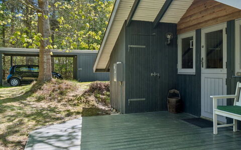 Elfrede - 900M from the Sea: 