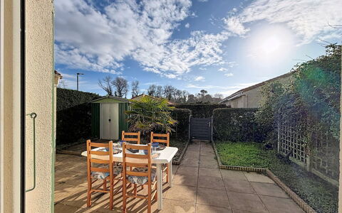 Les Mathes 642: Arbusto, Giardino, Villetta, Shade, Landscaping, Cortile, Backyard, Villa, Agriturismo, Pianta Della Casa