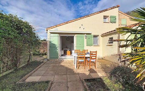 Les Mathes 642: Arbusto, Giardino, Villetta, Shade, Landscaping, Cortile, Backyard, Villa, Agriturismo, Pianta Della Casa