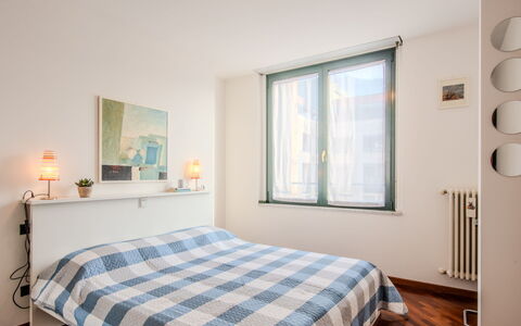 Casa Martinetta: Interior Design, Mobilia, Letto, Camera Da Letto, Parete, Pavimentazione, Pavimento, Legna, Lenzuolo, Camera