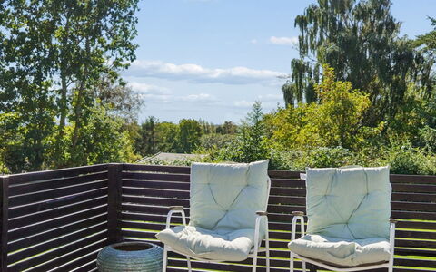 Aria - 310M from the Sea: Mobilia, Sedia, Mobili Da Esterno, Giardino, Sedia Pieghevole, Backyard, Shade, Latifoglie, Cortile, Terrazza