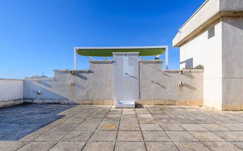 Cambrils 71: Piscina, Ricorrere, Shade, Estate, Condominio, Hotel, Landscaping, Hacienda, Villa