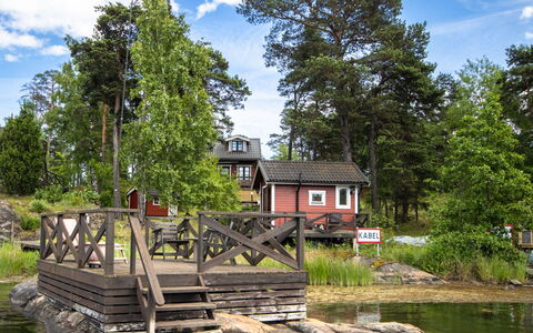 Skärgårdsdröm På Ön: Albero, Casa, Waterway, Villetta, Banca, Area Rurale, Casa, Lago