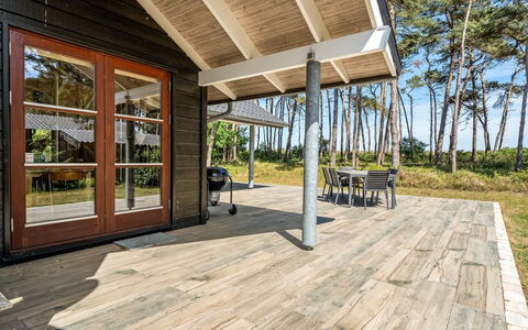 Groa - 50M from the Sea: Legna, Pavimento In Legno, Latifoglie, Plank, Pavimentazione, Deck, Color Legno, Portico, Legname, Boardwalk