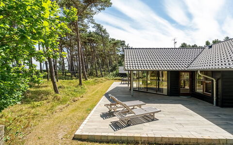 Groa - 50M from the Sea: Tetto, Lotto, Villetta, Casa, Area Rurale, Capannone, Raccordo, Edifici Giardino, Log Cabin, Capanna