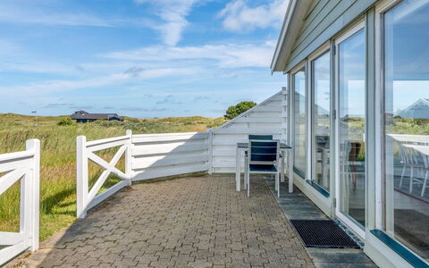 Answald - 250M from the Sea: Blu, Cielo, Casa, Tetto, Villetta, Raccordo