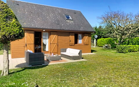 Le Chalet: Villetta, Tetto, Giardino, Edifici Giardino, Backyard, Landscaping, Cortile, Design, Agriturismo, Raccordo