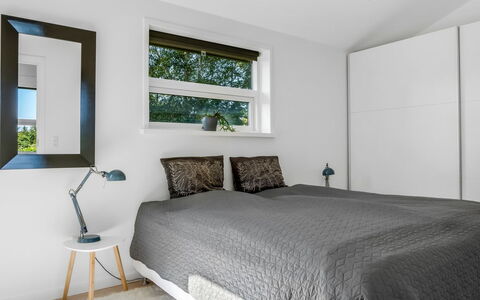 Thorulf - 450M from the Sea: Letto, Camera Da Letto, Interior Design, Pavimentazione, Legna, Mobilia, Soffitto, Bedding, Lenzuolo, Pavimento