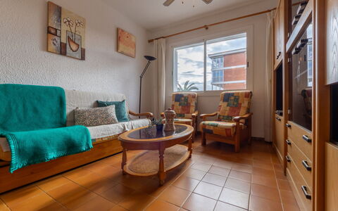 Balandro: Interior Design, Pavimentazione, Mobilia, Parete, Pavimento, Legna, Soffitto, Camera, Divano, Soggiorno