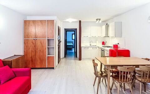 Gaggia: Interior Design, Pavimentazione, Mobilia, Pavimento, Legna, Soffitto, Camera, Appartamento, Pavimento In Legno, Tavolo