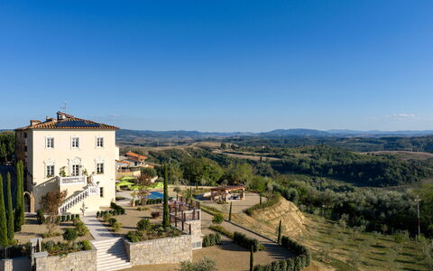 Villa Elisa: Mobili Da Esterno, Estate, Villa, Balcone, Tavolo Esterno, Dimora