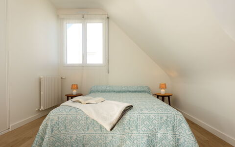 Les Ajoncs: Interior Design, Pavimento, Pavimentazione, Parete, Camera Da Letto, Legna, Letto, Camera, Tessile, Mobilia