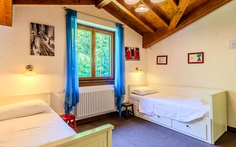 Dervio 623: Casa, Casa, Mobilia, Camera Da Letto, Letto, Hotel, Bedding, Dormitorio, Cornice
