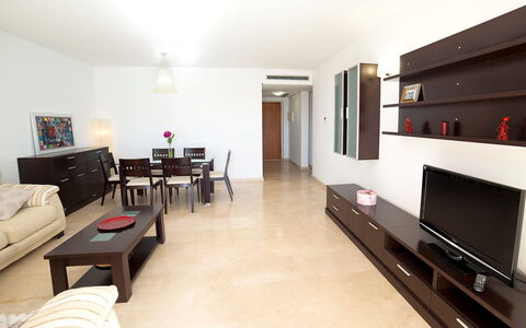 Altea 649: Camera, Proprietà, Soggiorno, Interior Design, Mobilia, Costruzione, Pavimento, Immobiliare, Casa, Suite