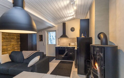 Katajamäki: Legna, Mobilia, Pavimentazione, Soffitto, Interior Design, Casa, Pavimento, Divano, Soggiorno, Camera