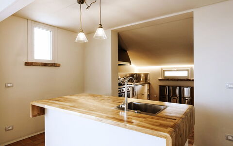 Villa Dedalo: Interior Design, Controsoffitto, Parete, Pavimentazione, Legna, Mobilia, Soffitto, Cucina, Lampada, Cabinetry