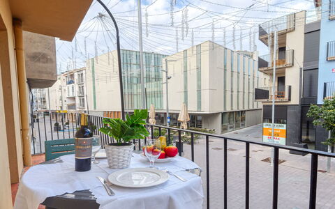 Roses 713: Balcone, Appartamento, Ferro, Vaso Di Fiori, Pianta Della Casa, Ristorante, Sedia, Tenda
