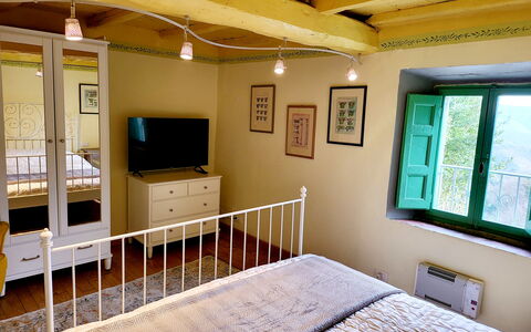 La Casa degli Artisti, Jacuzzi, Marliana: Mobilia, Interior Design, Parete, Pavimento, Pavimentazione, Legna, Soffitto, Camera, Camera Da Letto, Letto