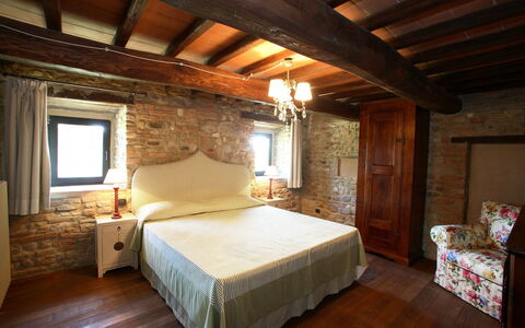 Mattei Villa: Mobilia, Parete, Interior Design, Camera Da Letto, Letto, Soffitto, Legna, Camera, Lenzuolo, Pavimentazione