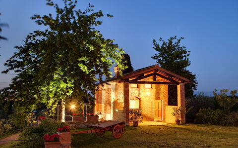 Mattei Villa: Legna, Villetta, Casa, Tetto, Area Rurale, Edifici Giardino, Giardino, Agriturismo, Backyard, Villaggio
