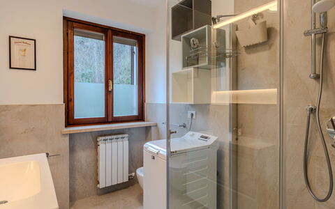 Le Busatte: Pavimentazione, Interior Design, Parete, Pavimento, Idraulico Fixture, Bagno, Rubinetto, Soffitto, Idraulico, Camera
