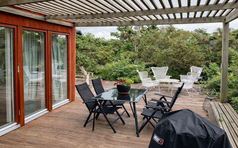 Ringenäs: Mobilia, Shade, Portico, Sedia, Mobili Da Esterno, Struttura Esterna, Eco Hotel, Balcone, Pergola, Deck