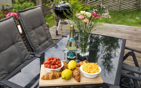 Ringenäs: Mobilia, Tavola, Tavolo, Cibo, Mobili Da Esterno, Tavolo Esterno, Sedia, Serveware, Bicchieri, Cucina & Sala Da Pranzo Tavolo