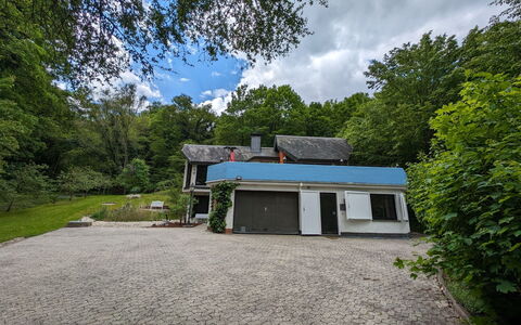 Villa 111 an der Loreley mit Sauna: Albero, Casa, Casa, Villetta, Tetto, Area Rurale, Villaggio, Driveway, Edifici Giardino, Estate