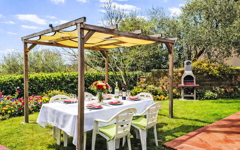 Delfina: Geografia Montane, Montagna, Catena Montuosa, Collina, Highland, Hill Station, Valle, Cresta, Alpi, Portico