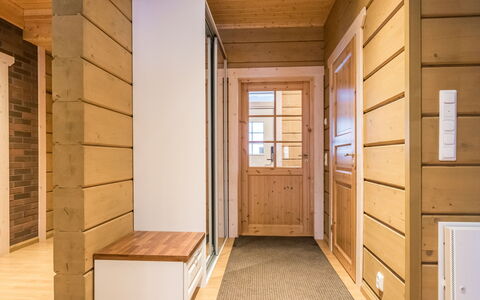 Villa Ulperi: Legna, Villetta, Casa, Casa, Porta, Latifoglie, Edifici Giardino, Color Legno, Log Cabin, Plank
