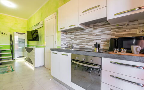 Parigi: Pavimentazione, Interior Design, Pavimento, Controsoffitto, Legna, Cucina, Mobilia, Soffitto, Illuminazione, Apparecchio Major