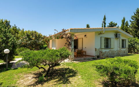 Malù House: Villetta, Lotto, Estate, Giardino, Shade, Agriturismo, Prato, Backyard, Cortile, Landscaping