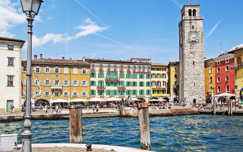 Livia: Acqua, Città, Canale, Attrazione Turistica, Uso Misto, Barca, Torre, Moto D'Acqua, Barche E Nautica - Macchine E Materiali, Canale