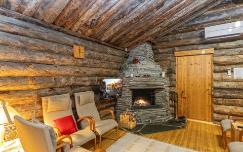 Äkästupa: Legna, Soffitto, Villetta, Log Cabin, Latifoglie, Camera, Color Legno, Materiali Naturali, Fascio, Attico