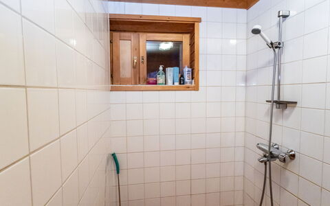 Äkästupa: Parete, Bagno, Idraulico Fixture, Pavimentazione, Pavimento, Interior Design, Idraulico, Soffione Doccia, Doccia, Camera