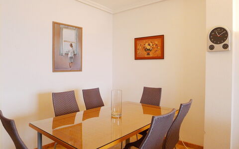 Altea Dorada: Camera, Proprietà, Sala Da Pranzo, Mobilia, Tavolo, Interior Design, Costruzione, Pavimento, Immobiliare, Casa