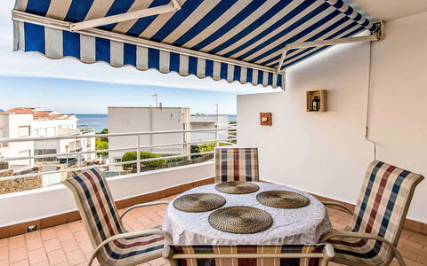 Salina: Shade, Appartamento, Balcone, Landscaping, Cortile, Mobili Da Esterno, Villa