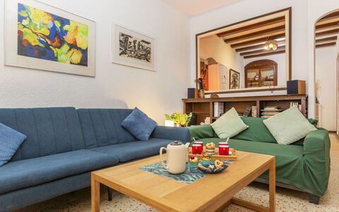 Urban Plaza Palafrugell: Zona Residenziale, Appartamento, Condominio, Ricorrere, Estate, Landscaping, Parco, Hotel, Villa, Resort Citta '