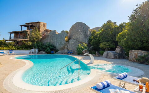 Breathtaking View Porto Rotondo: Piscina, Acqua, Ricorrere, Mobili Da Esterno, Eco Hotel, Ombrello, Estate, Hacienda, Hotel, Tempo Libero
