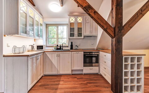 Zadov: Pavimentazione, Interior Design, Cucina, Legna, Pavimento In Legno, Pavimento, Soffitto, Controsoffitto, Cabinetry, Mobilia