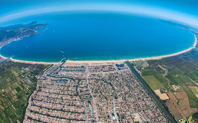 Empuriabrava 381: Costa, Fotografia Aerea, Visione Globale, Mare, Costiera E Morfologie Oceanic, Oceano, Spiaggia, Riva, Baia, Canale