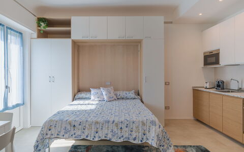 Laccadiva: Mobilia, Interior Design, Legna, Pavimento, Pavimentazione, Camera Da Letto, Letto, Tessile, Camera, Soffitto