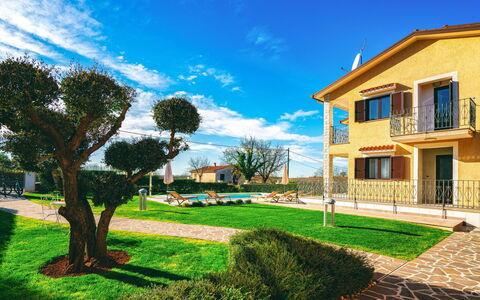 Silvia: Mobilia, Mobili Da Esterno, Sedia, Shade, Baldacchino, Tavolo Esterno, Struttura Esterna, Terrazza, Tenda, Cucina & Sala Da Pranzo Tavolo