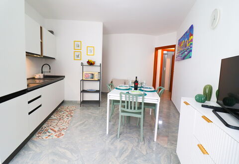 Casa Kalès Otranto – Holiday Home 4 Guests – Ac, W: Pavimentazione, Interior Design, Legna, Mobilia, Pavimento, Cucina, Camera, Controsoffitto, Apparecchio Major, Appartamento